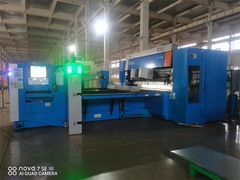 Centre de pliage automatique CNC